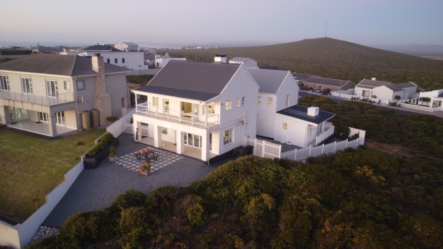 To Let 5 Bedroom Property for Rent in Pearl Bay Western Cape